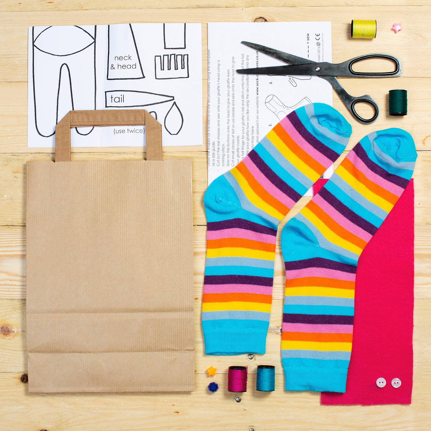 Sock Creatures - Wholesale DIY Craft Kit - Sock Snail Craft Kit2