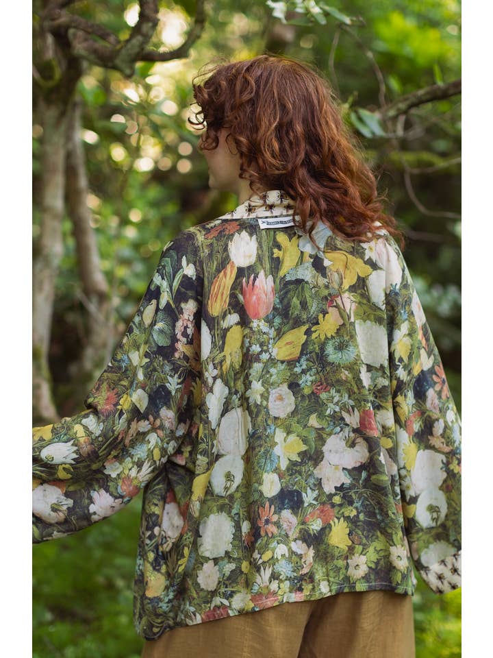 Market of Stars (USA) - Wholesale Kimono - Women's - I Dream In Flowers Pixie Duster Cropped Kimono w/ Bees8