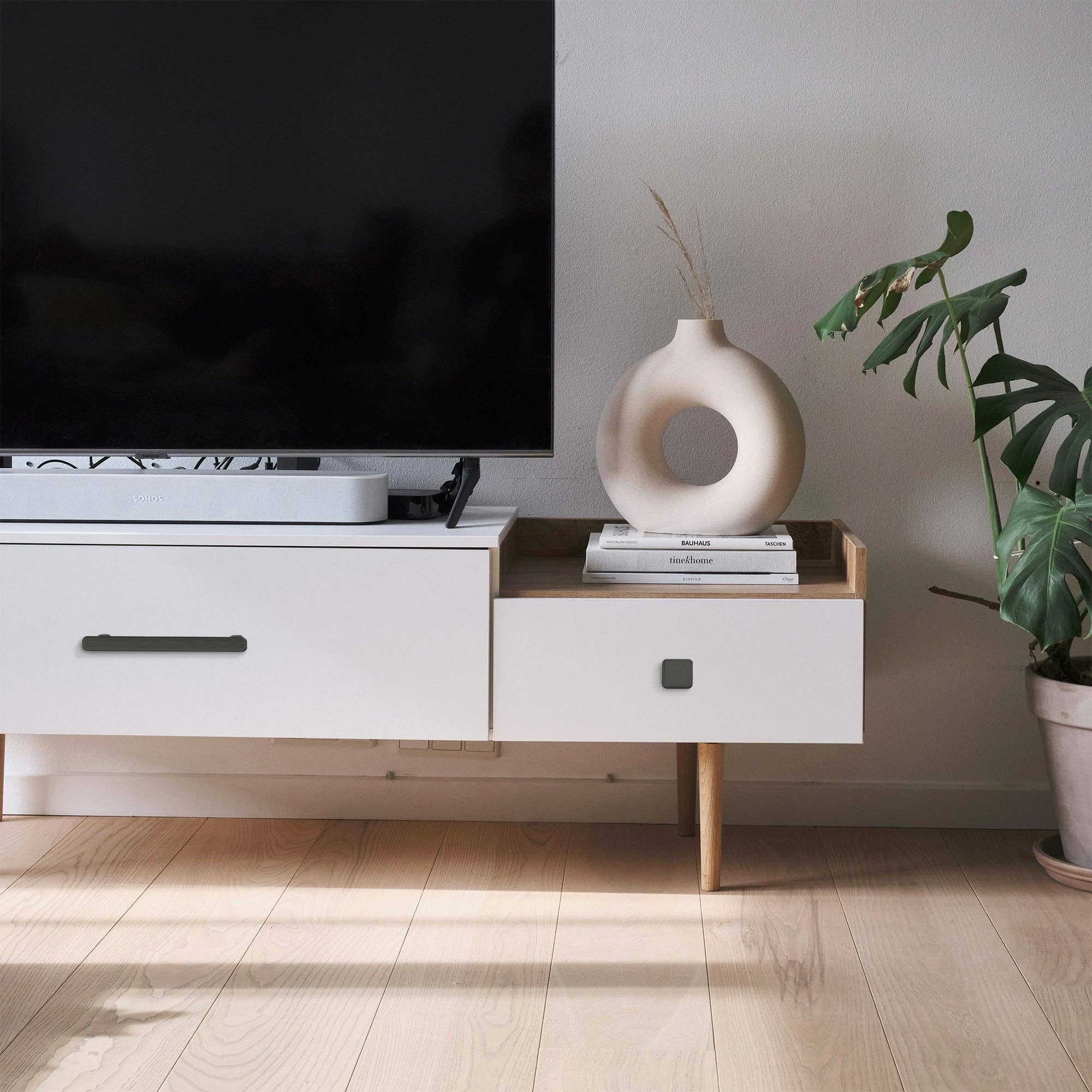 Island Universe Hardware Inc. - Venta al por mayor Pomos/tiradores - Tirador de Barra Plana con Borde Curvo Moderno7