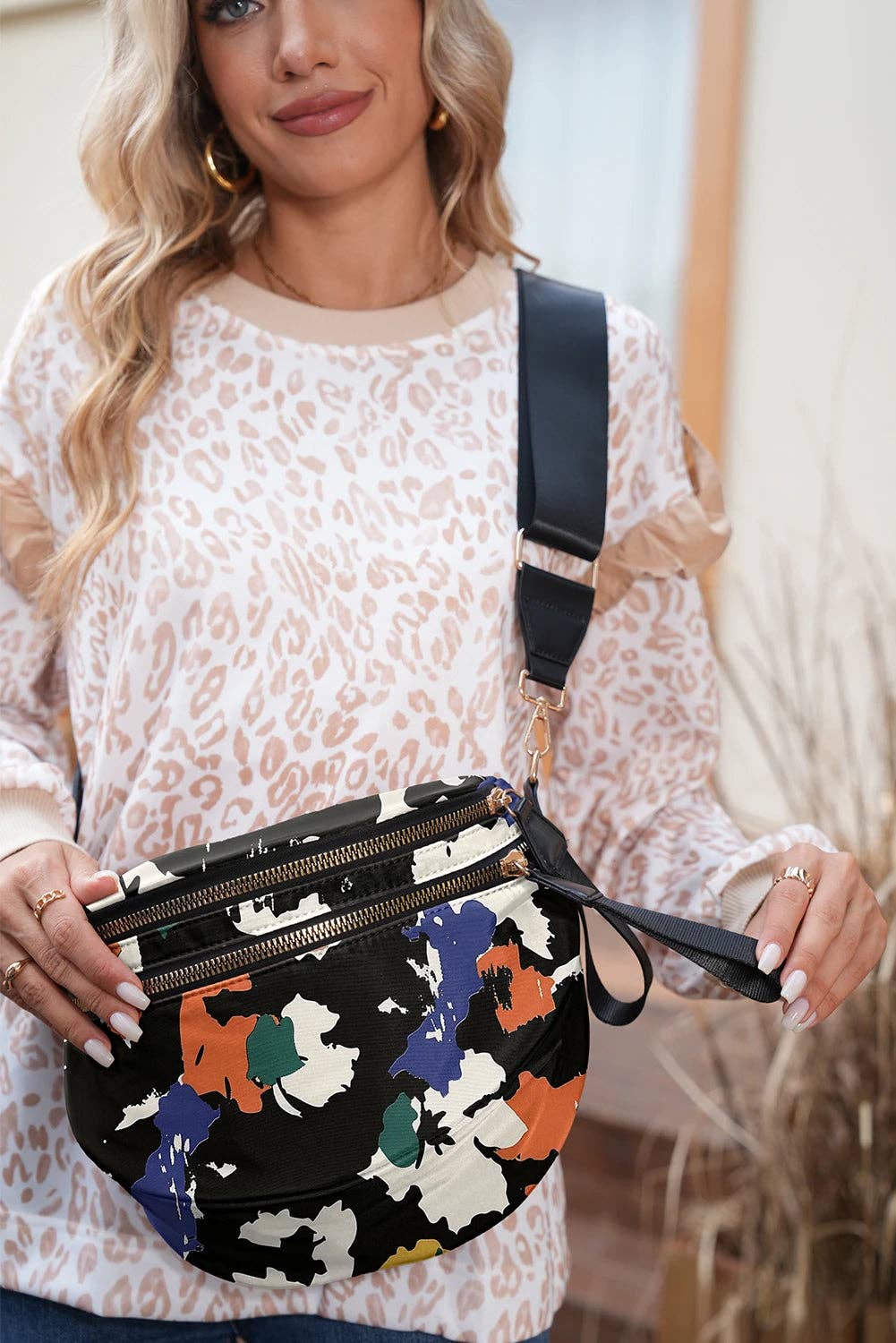 Suhkasana - Wholesale Crossbody Bag - Women's - Camo Print Crossbody Shoulder Bag with Gold Chain Detail30