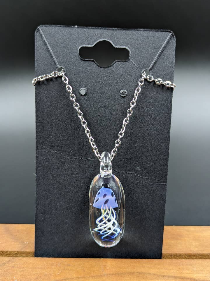 Manethalsband för wholesale av The Dusty Lamp