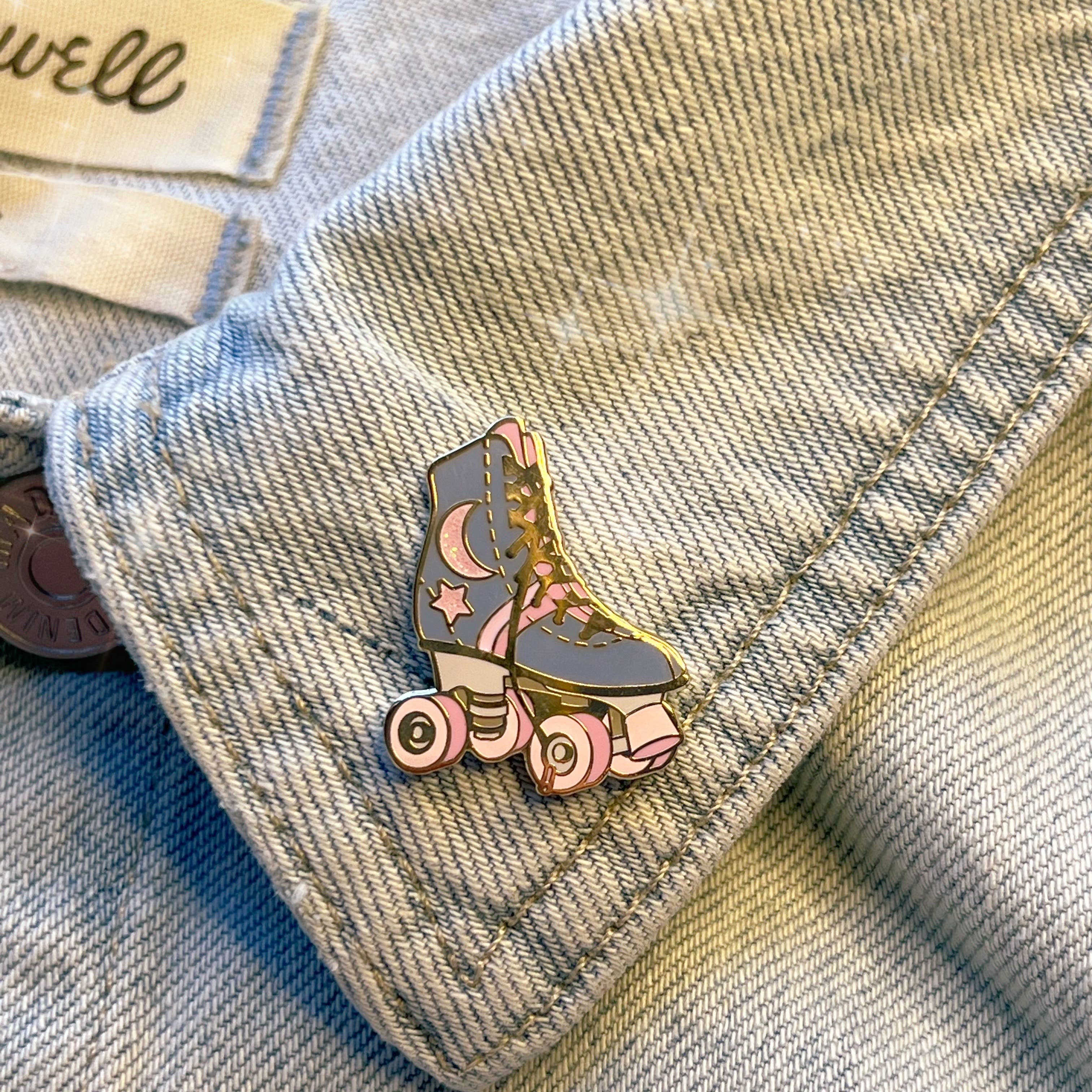 Wildflower + Co. - Wholesale Lapel Pin/Button - Roller Skate Enamel Pin - All12