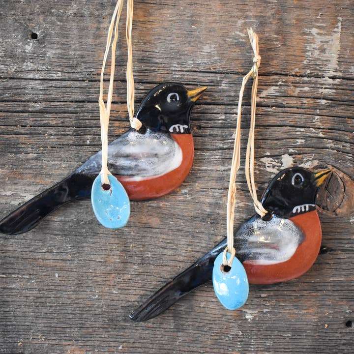 Wayne Village Pottery - Wholesale Ornament - Robin with Egg Ornament1