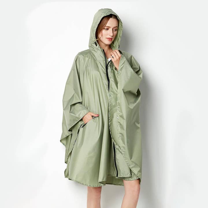 Damen Regenponcho zum Fahrradfahren & Wandern Teegrün für den Großhandel von Bomence