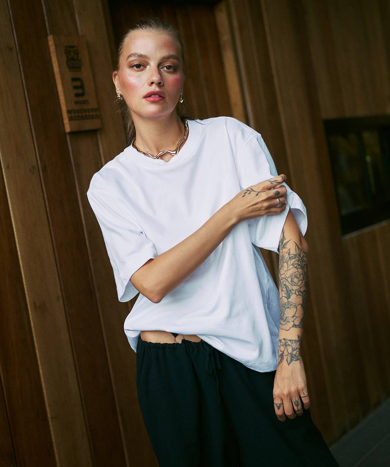 Artree - Wholesale T-Shirt - Unisex - Oversized T Shirt Unisex Cropped (White)3