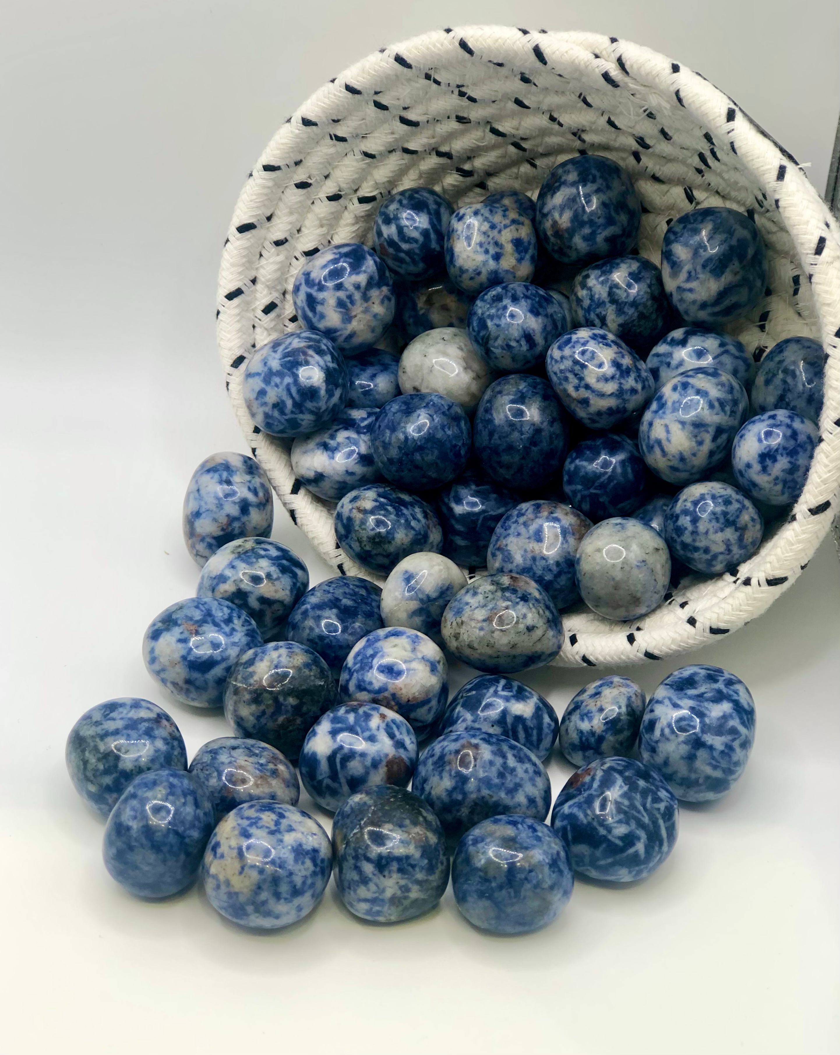 Oils and Auras – wholesale Andlig sten/kristall – Blå jaspiskristall tumlande sten1