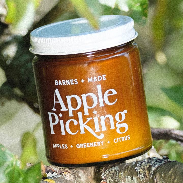 Apple Picking for wholesale by Barnes Made