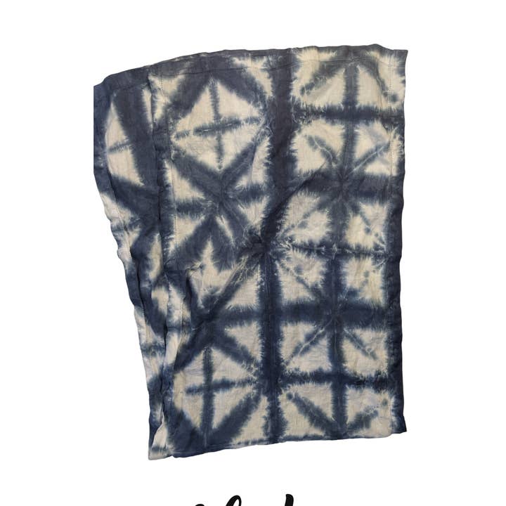 Chemin de table tie-dye : Shibori ardoise pour la vente par Dizzy Dyes, LLC