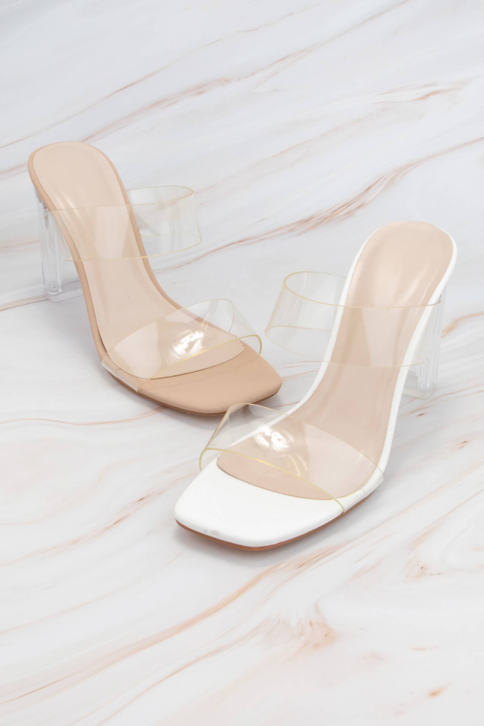 CCOCCI – Großhandel High Heels – Damen – DURCHSICHTIGE SANDALE MIT DOPPELTEM RIEMEN UND TRANSPARENTEM ABSATZ3