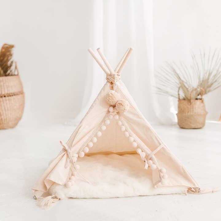 MINICAMP – wholesale Pet bed – Cat/dog – MINICAMP Teepee Tent for Cats, Dogs & Rabbits in Ecru with Faux Fur Mat – Sizes XS, S, M, L2