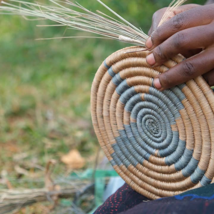 Hands Producing Hope - Wholesale Trivet - Yego Woven Trivet Flat Basket - Natural - Fair Trade