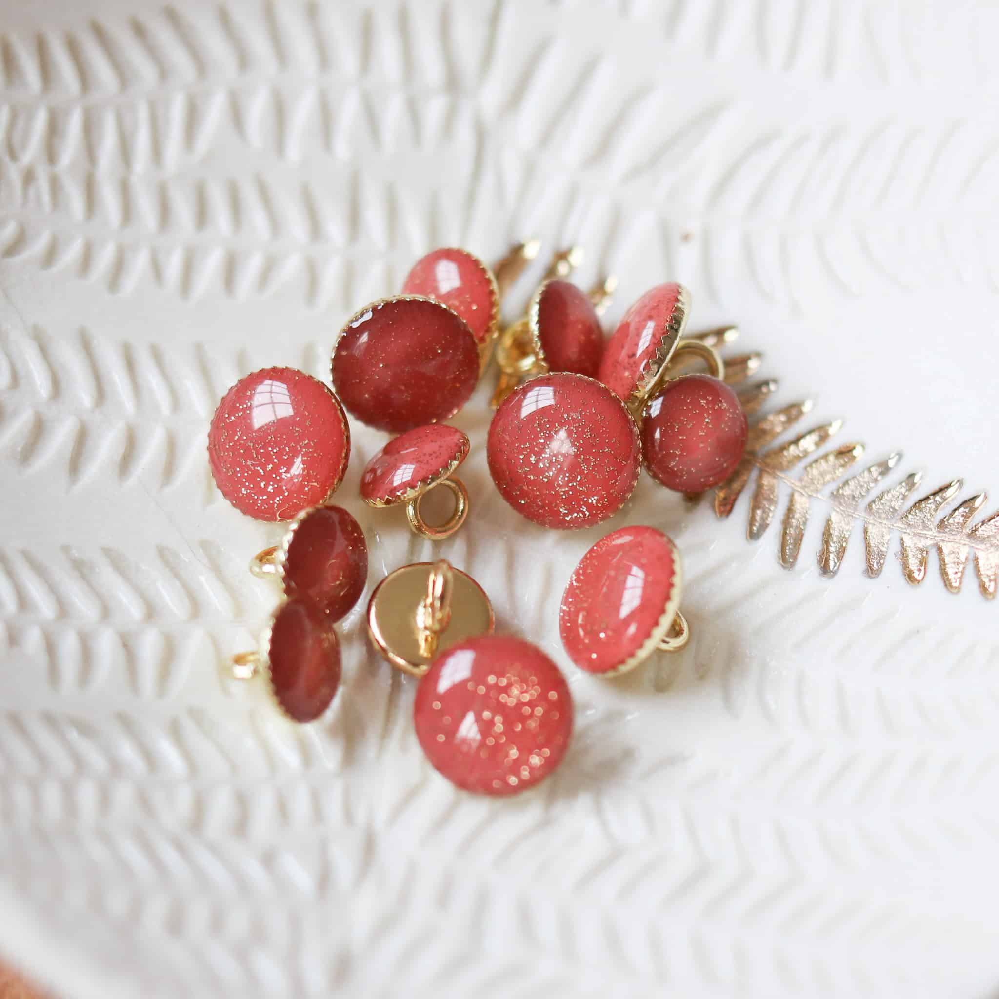 Lise Tailor - Vendita all'ingrosso Bottone a pressione/da cucire - Bottoni a forma di stivaletto con paillettes dorate8