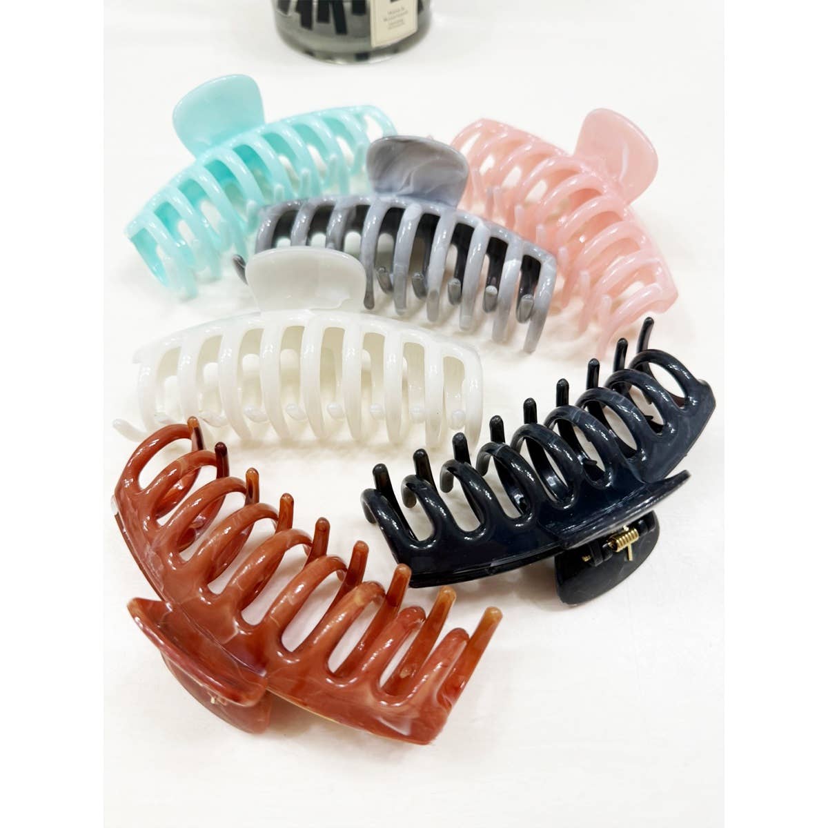 MIX COLOR Shimmering Marbled Round Comb Hair Claw for wholesale on Faire2