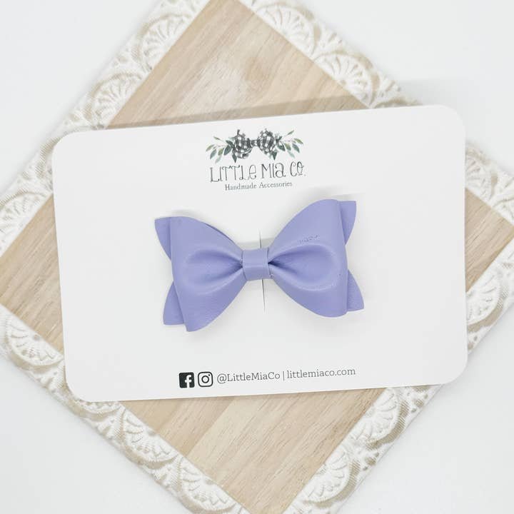 Periwinkle Sutton Clip för wholesale av Little Mia Co.