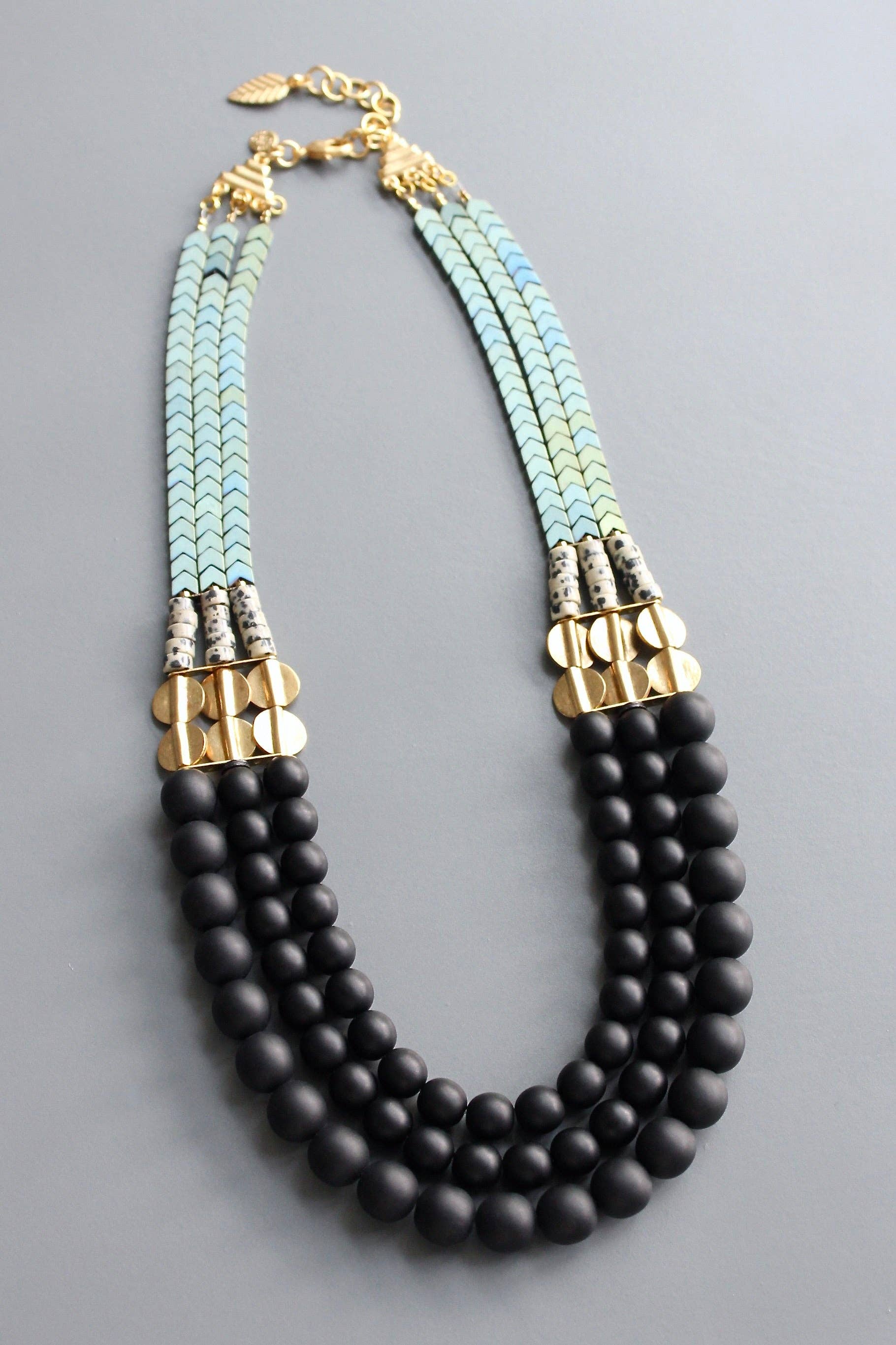 David Aubrey Jewelry - Wholesale Beaded/Pearl Necklace - HYL221 Jet glass and hematite triple strand necklace3