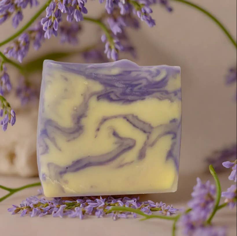 Kleine Auszeit Manufaktur - Wholesale Zeepblok - LAVENDER PEKELZEEP5