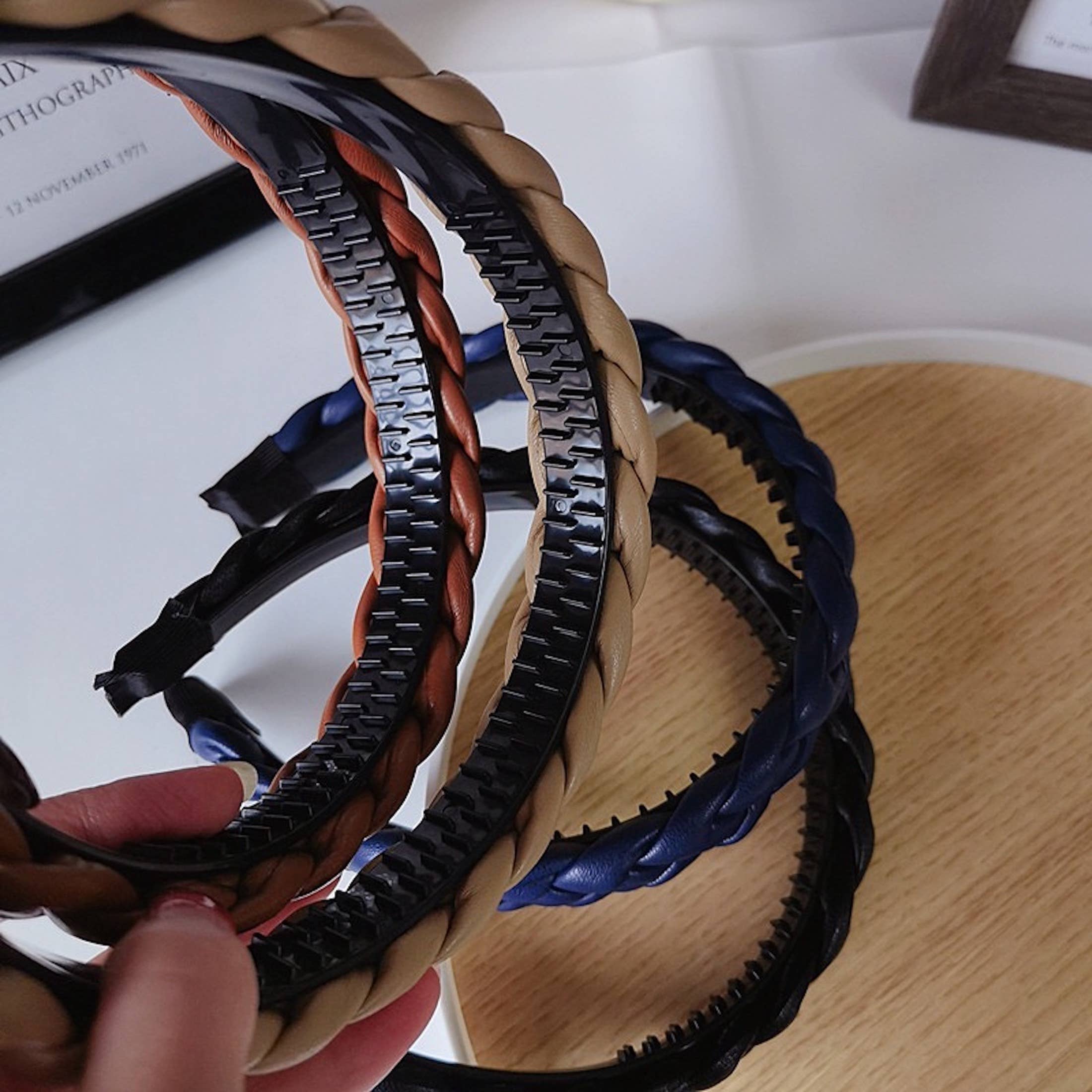 LanLivia - Wholesale Fashion Headband - Women's - Vintage style leather look braided headband-4 colours2