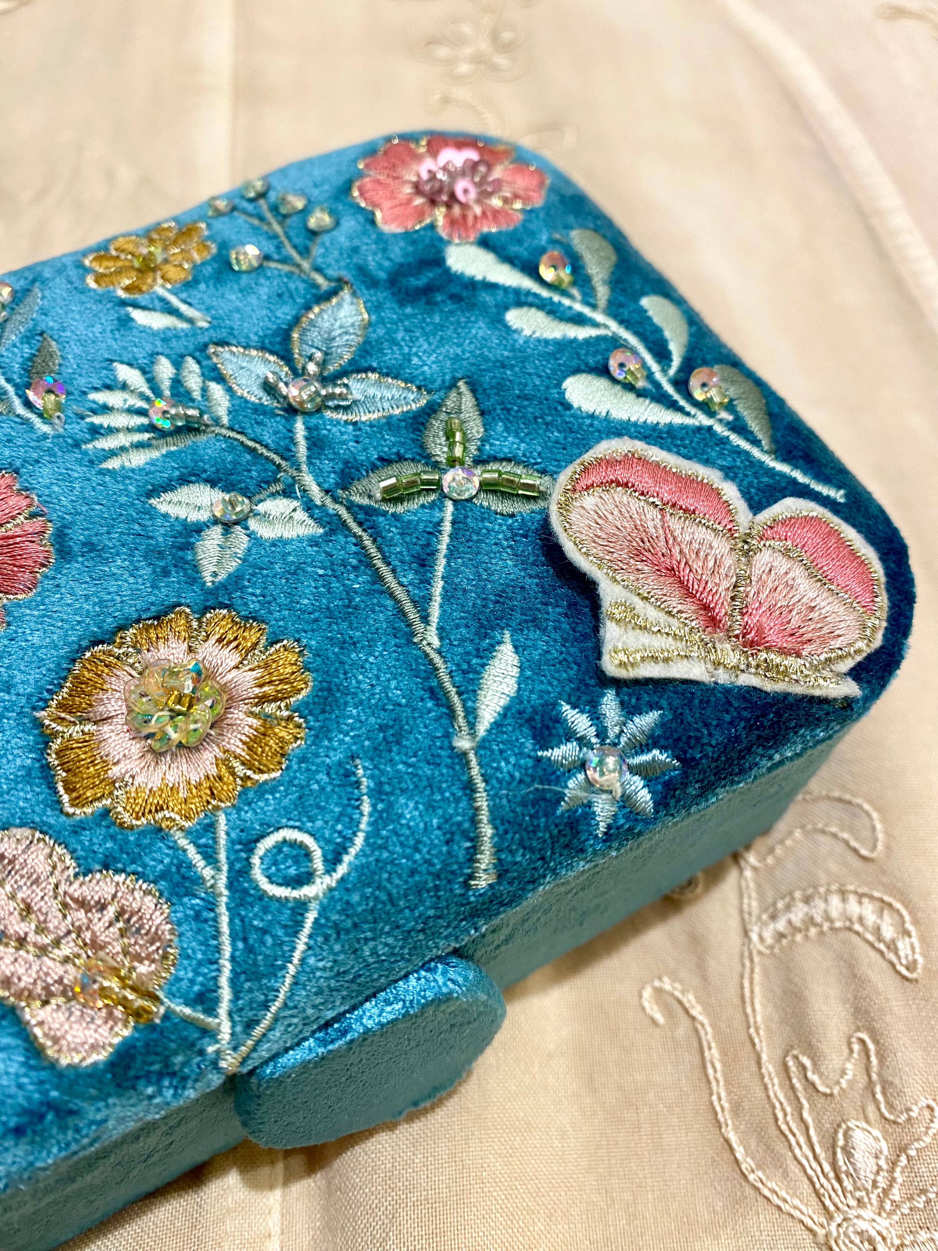 Temple of Treasure - Wholesale Jewelry Box/Organizer - Fae in Blue Velvet Jewellery Box3