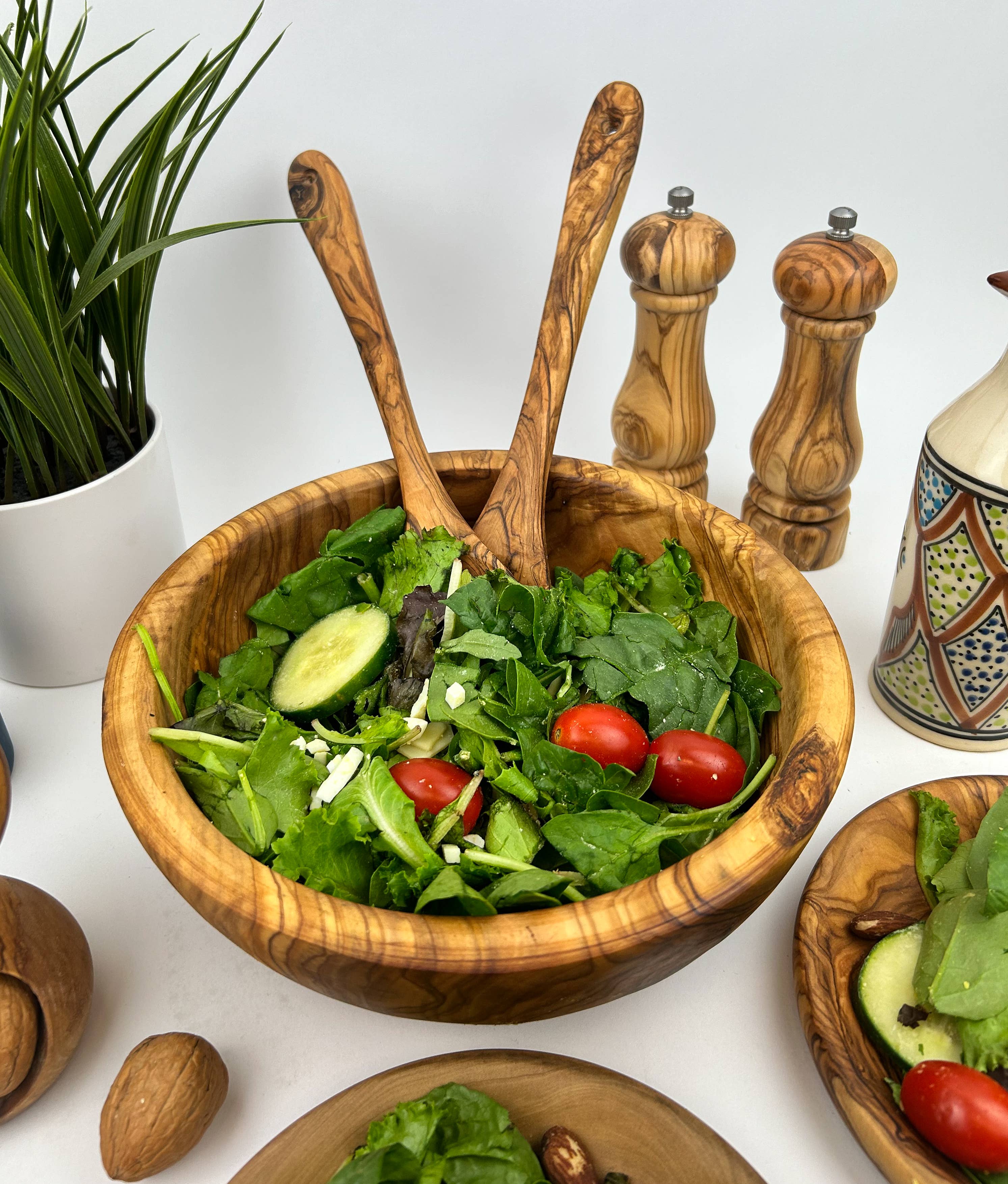 Natural OliveWood - Wholesale Serve Bowl - Olive Wood Family Salad Bowl4