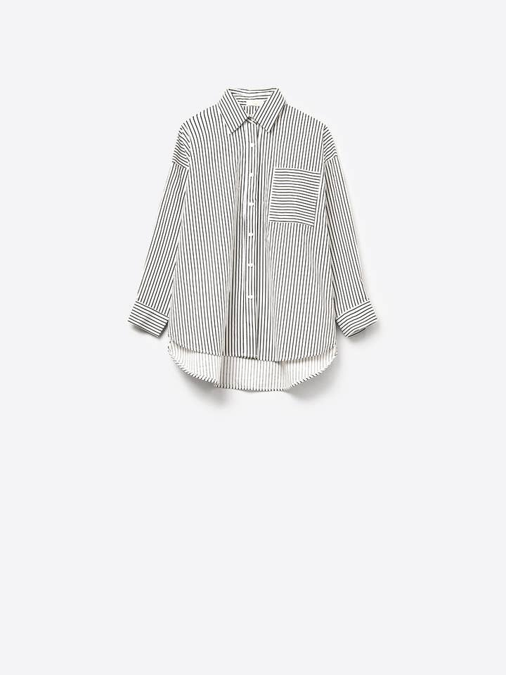 High-Low Oversized Striped Shirt With Chest Pocket in Black and White for wholesale by Q2—All Orders:Free Duties for the US,UK,and Canada