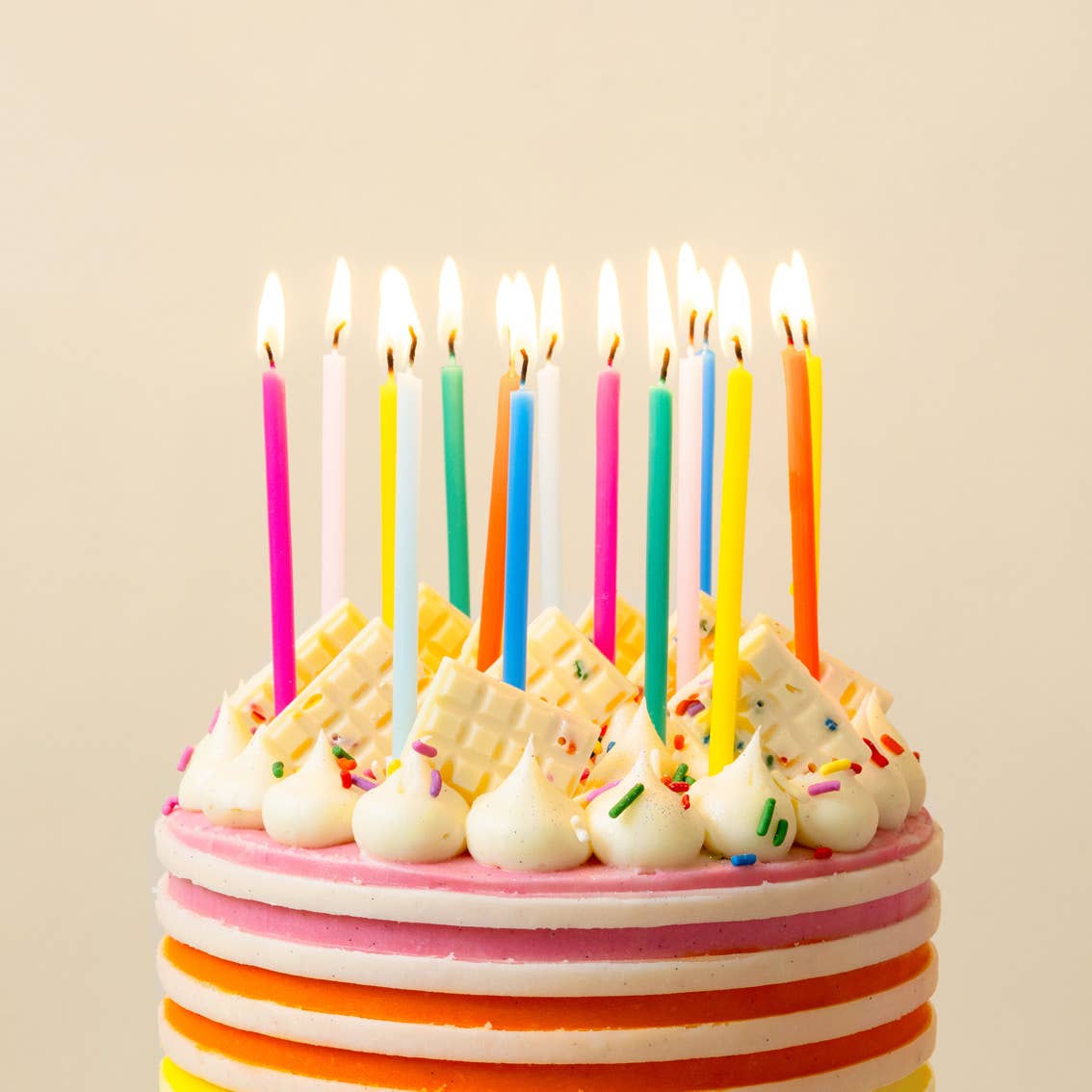 Talking Tables UK – wholesale Cake candle – Long Rainbow Colour Birthday Candles - 16 Pack1