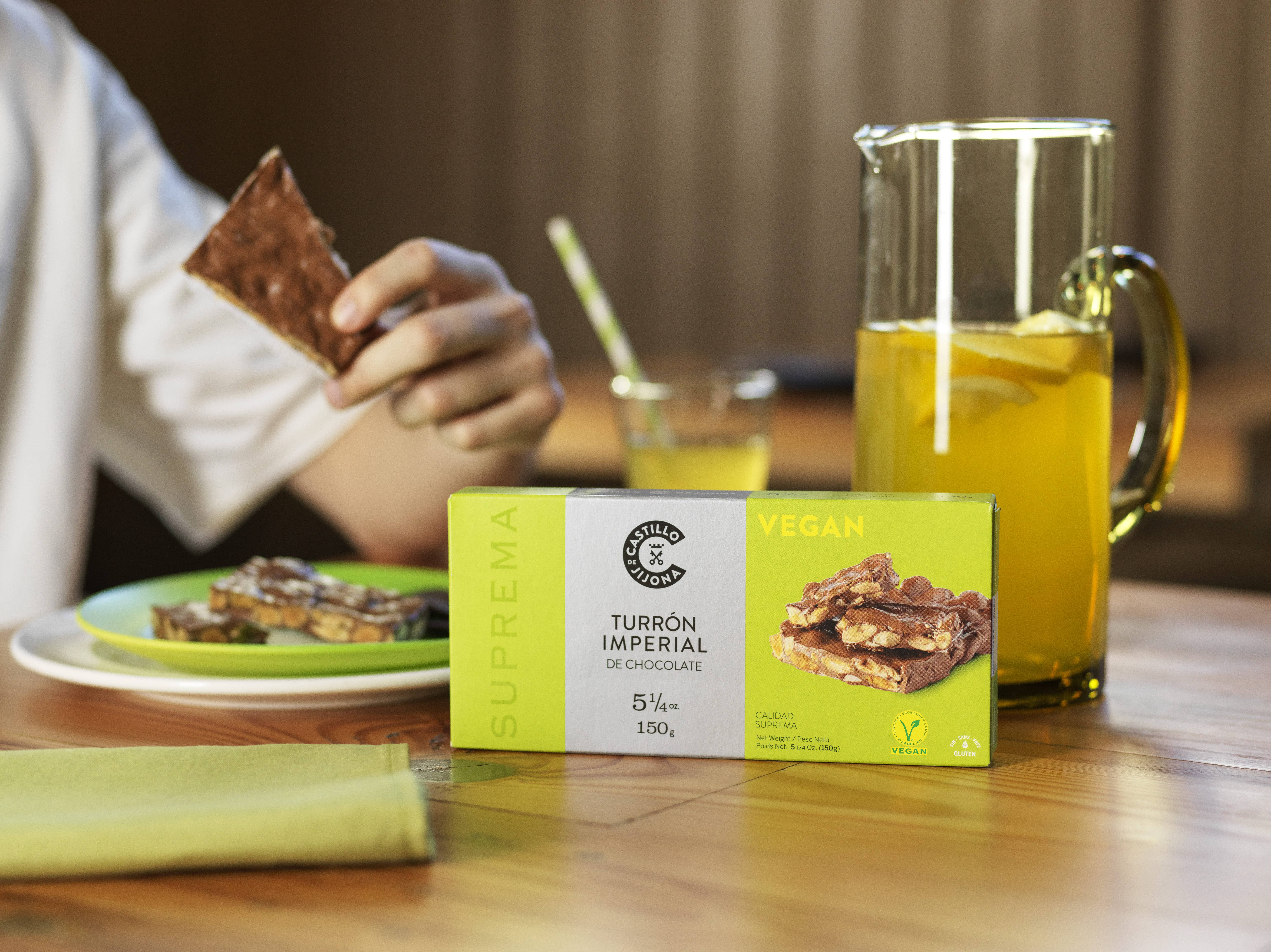 CASTILLO DE JIJONA - Wholesale Nougat - Supreme Quality VEGAN Chocolate Imperial Nougat (200g)4