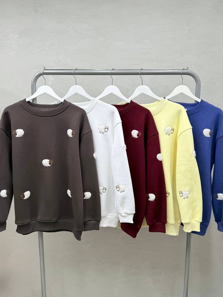 Anaz - Wholesale Sweatshirt - Women's - Sheep Sweatshirts1