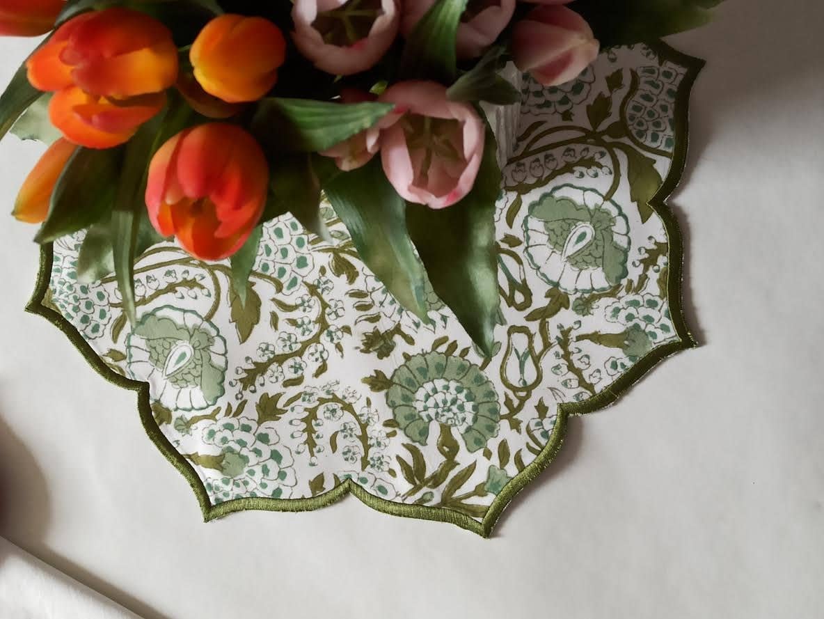 Cotton Print Club - Wholesale Placemat - Agate Green Block Printed Cotton Scalloped Flower Placemat 1