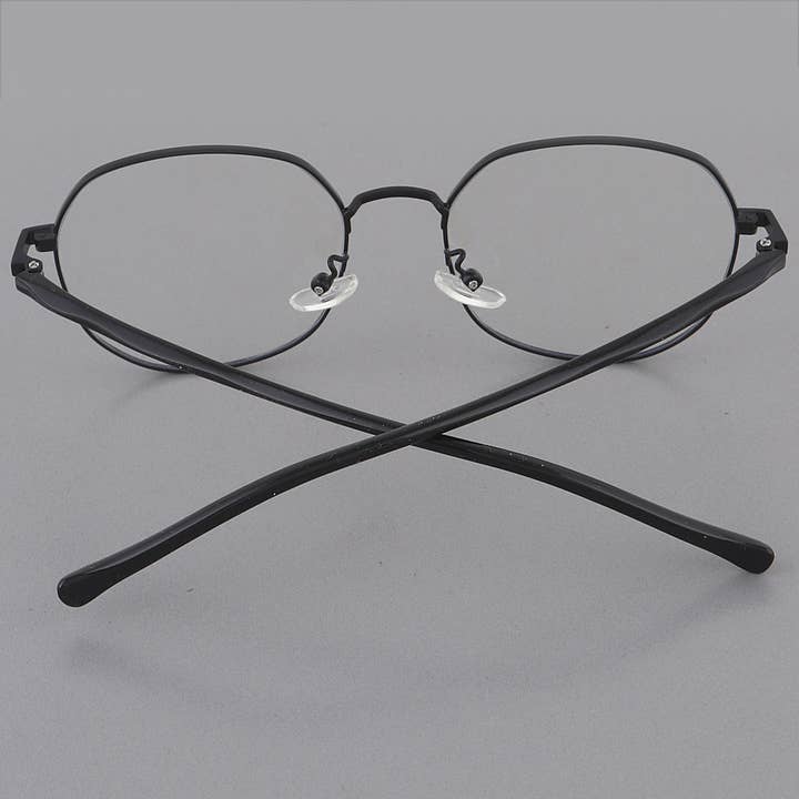 Clear Classic Round Bluelight Glasses for wholesale on Faire4