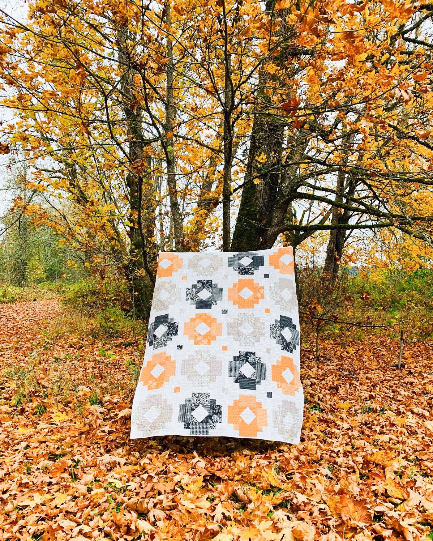 Cotton and Joy - Wholesale Quilt - Solstice Lights Quilt Pattern5