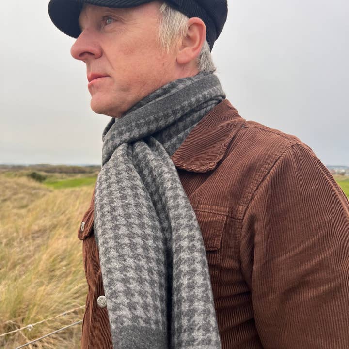 SONS Limited – wholesale Scarf – Men’s – The Quiet Thread Collection - Ashcroft - Grey3