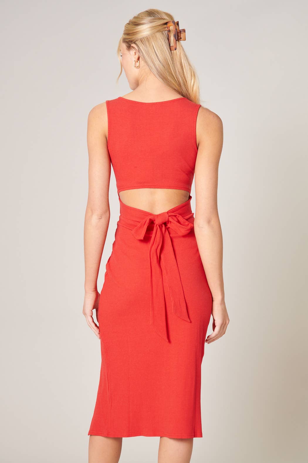 Sugarlips - Vente Robe – femme - Robe moulante nouée au dos en maille côtelée Digby17