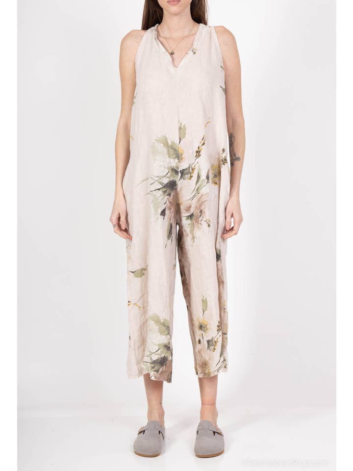 Shyloh - Wholesale Onesie - Women's - Flowy long dress with floral print and straps 205997