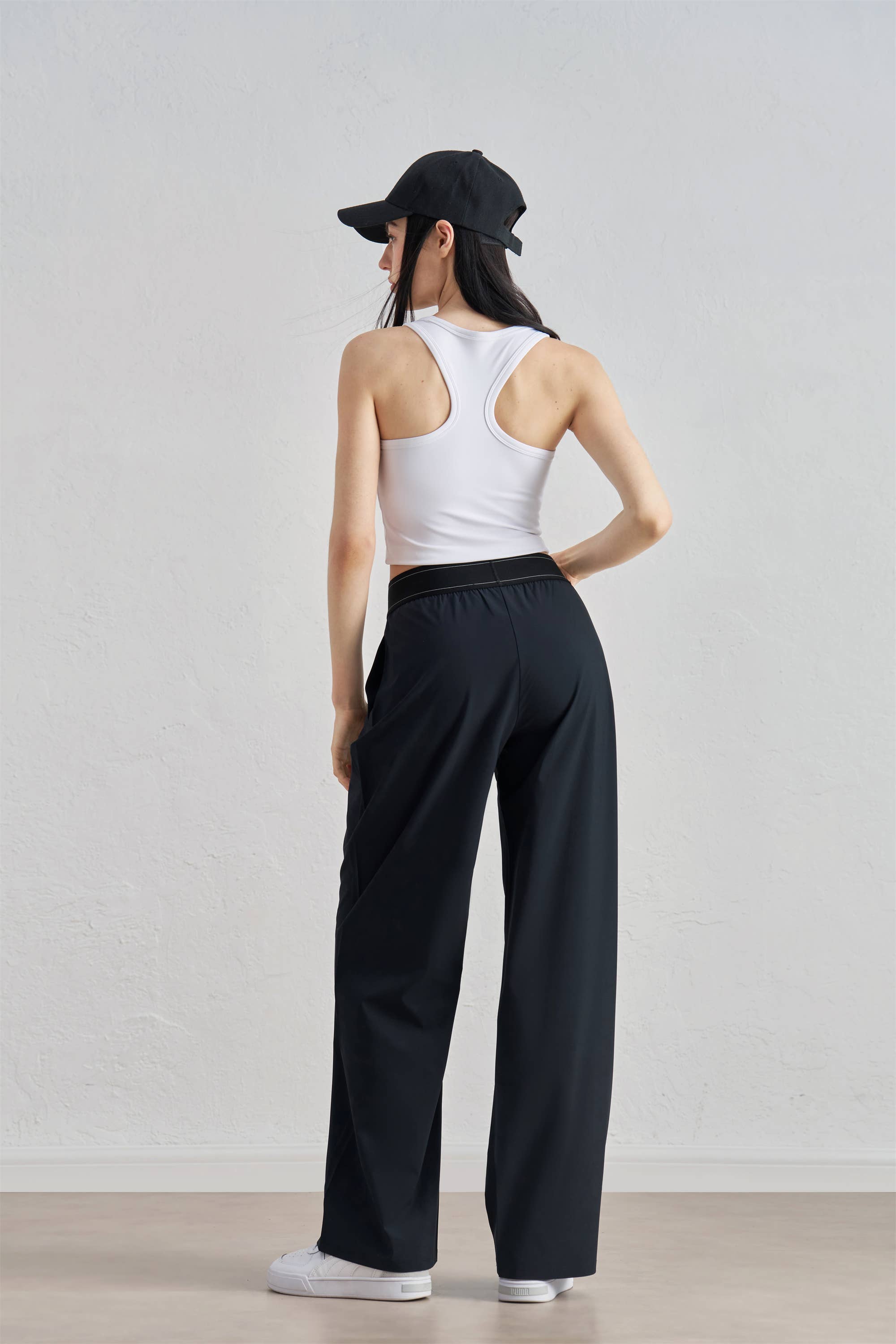 91thelabel - Wholesale Athletic Pants - Women's - Blair Contrast Waistband  Ultra Relaxed Wide-Leg Active Pant6