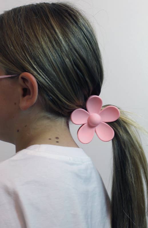 Western Counties Wholesale – wholesale Hair clip – Women’s – 8cm Coloured Matte Double Sided Daisy Flower Hair Clamp1