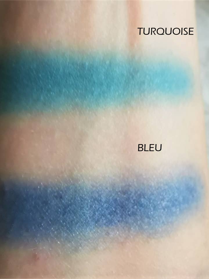 Blauwe oogschaduw voor wholesale door AISTHESIS