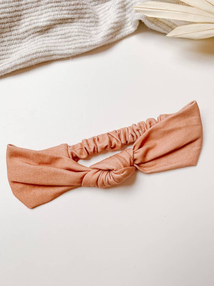 Lustre en terre cuite pour la vente par The Knotted B