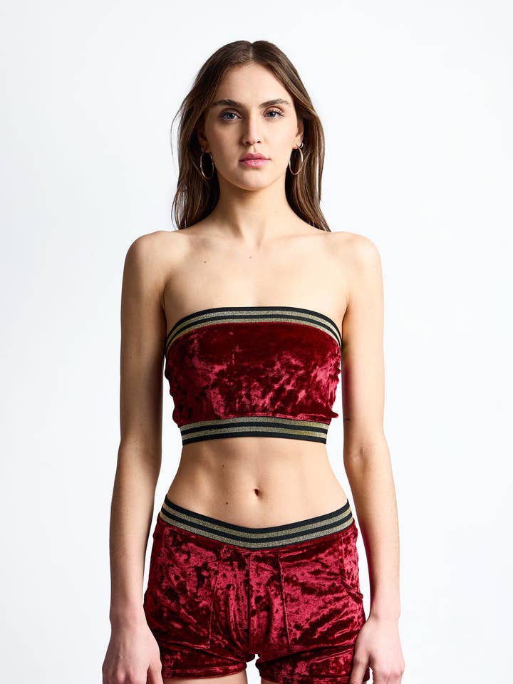 Set due pezzi Amira Red Velour per la vendita all'ingrosso da parte di Maui X Lolita