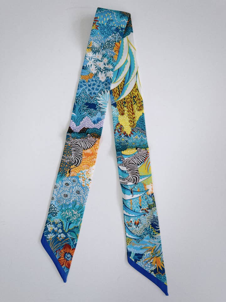 Zebra-Schal - Blau für den Großhandel von Fashionably Fitted