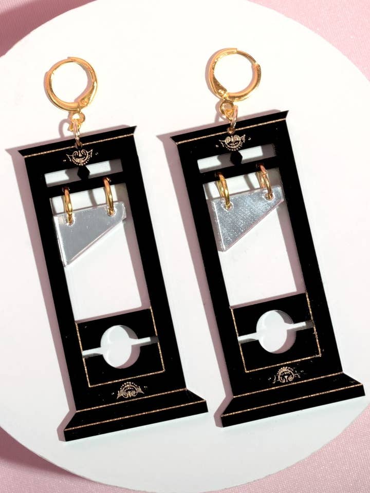 Boucles d'oreilles Guillotine pour la vente par Luna B Jewelry