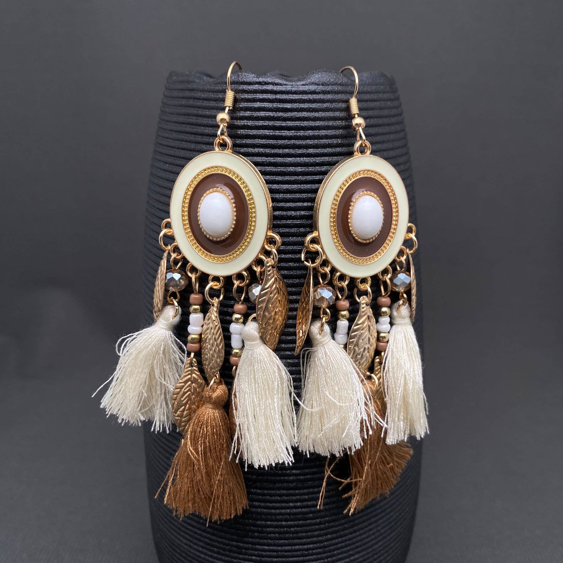 Mio Queena - Vente Boucles d'oreilles pendantes - Boucles d'oreilles pendantes à pampilles blanches de styles variés9