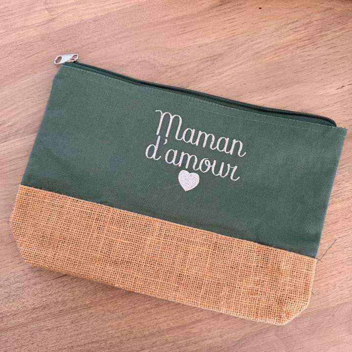 Embroidered kit, Love Mom for wholesale by L'atelier d'Emilie