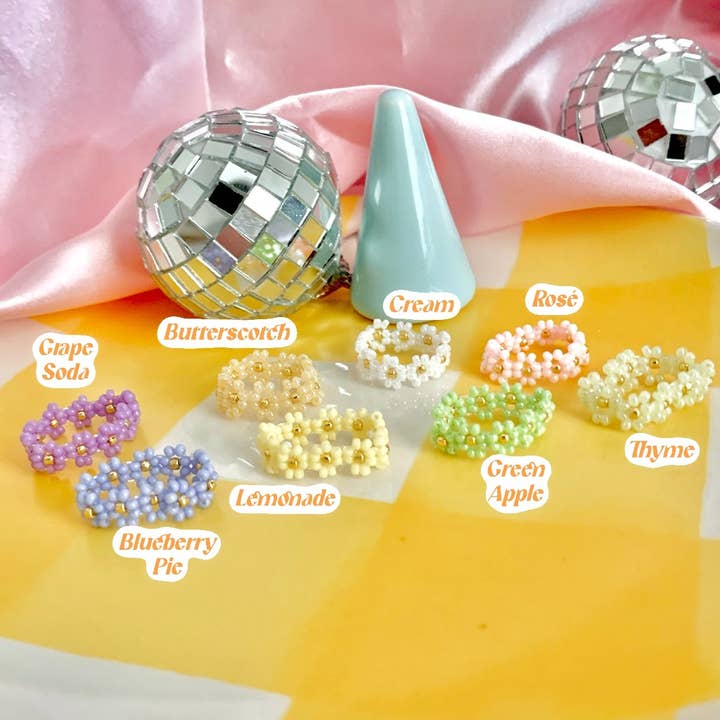 Happyish Brand - Wholesale Band/stacked ring - Dainty Daisy Chain Bead Ring - Beaded Flower Rings5