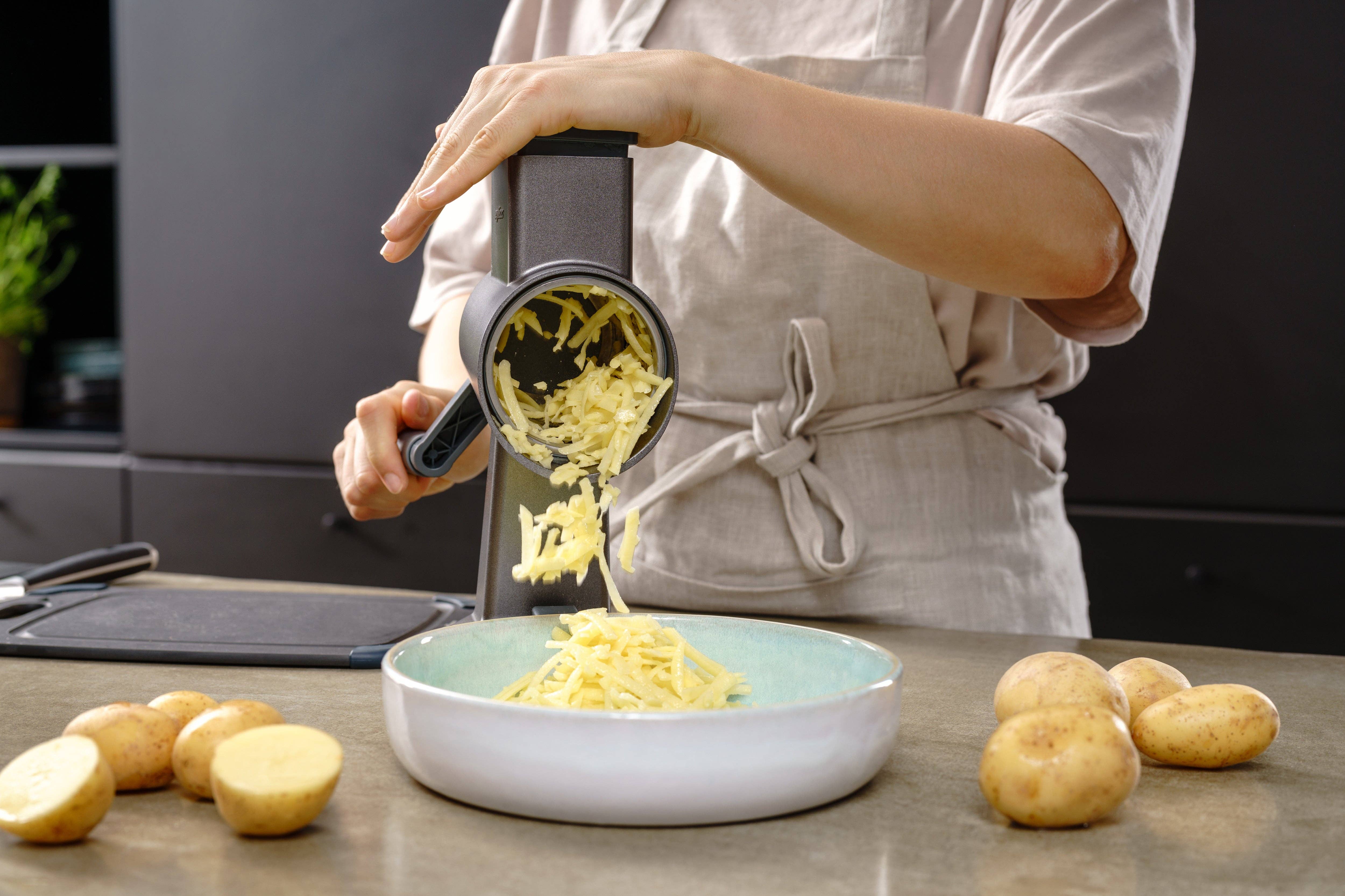 DKHB [Zyliss, Cole & Mason, Swissmar, AdHoc, Ken Hom] - Wholesale Grater - Zyliss Gourmet Drum Grater2