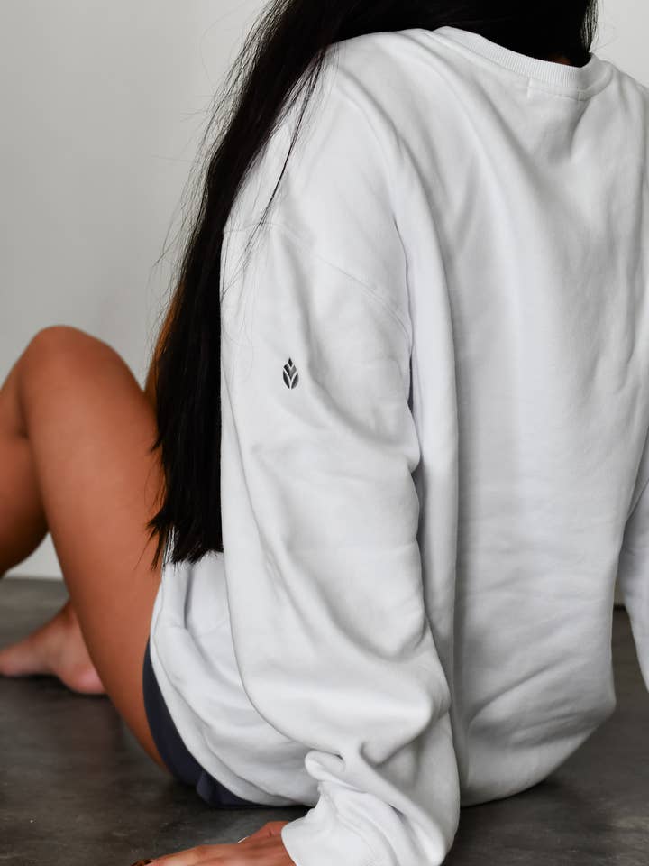 TooLooLah - Wholesale Sweatshirt - Women's - Baseline Embroidered Sweatshirt - White4