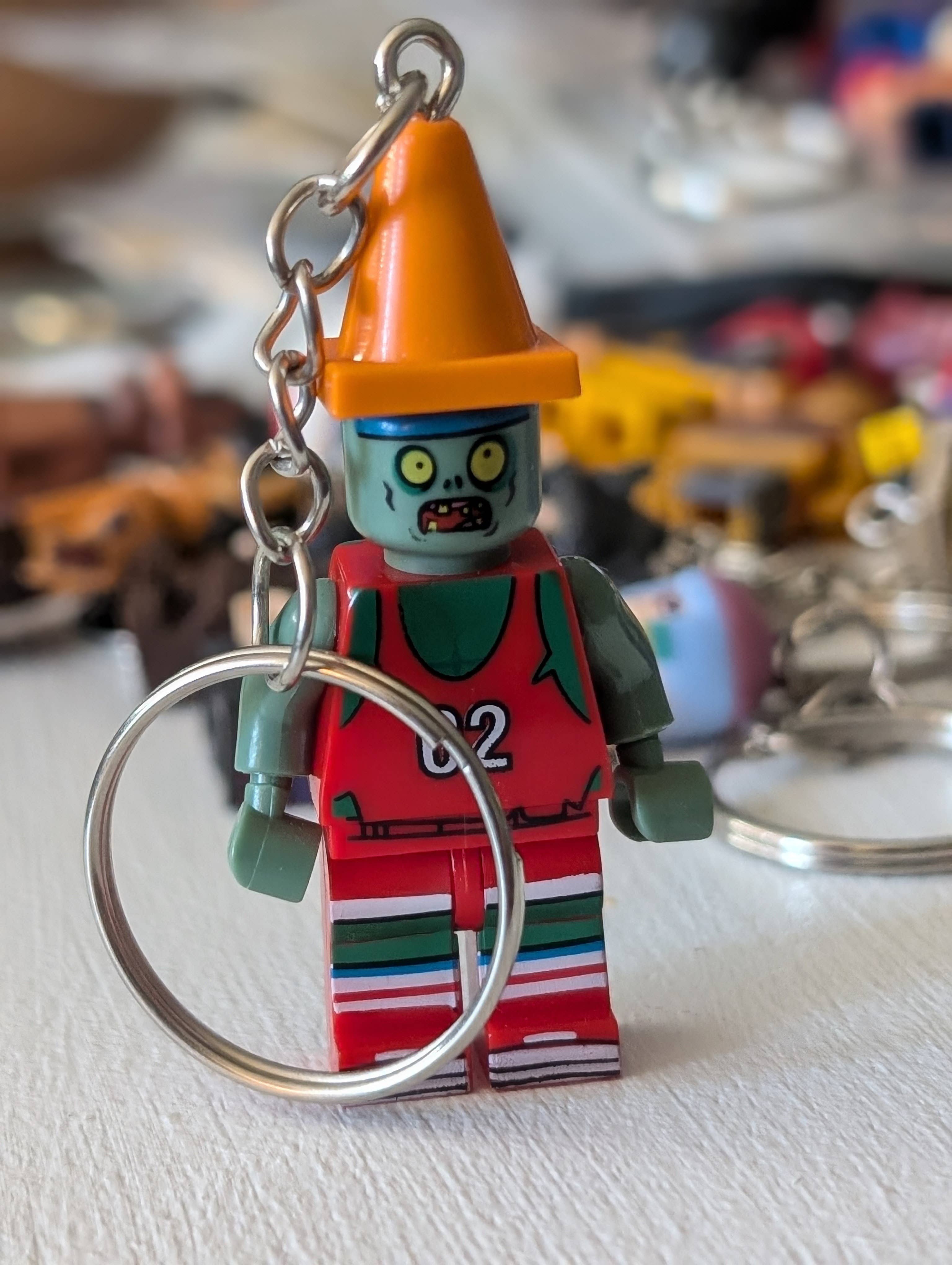 Con-Quest Crafts - Wholesale Keychain - Unisex - Video Game Character Mini-Figure Keychains17