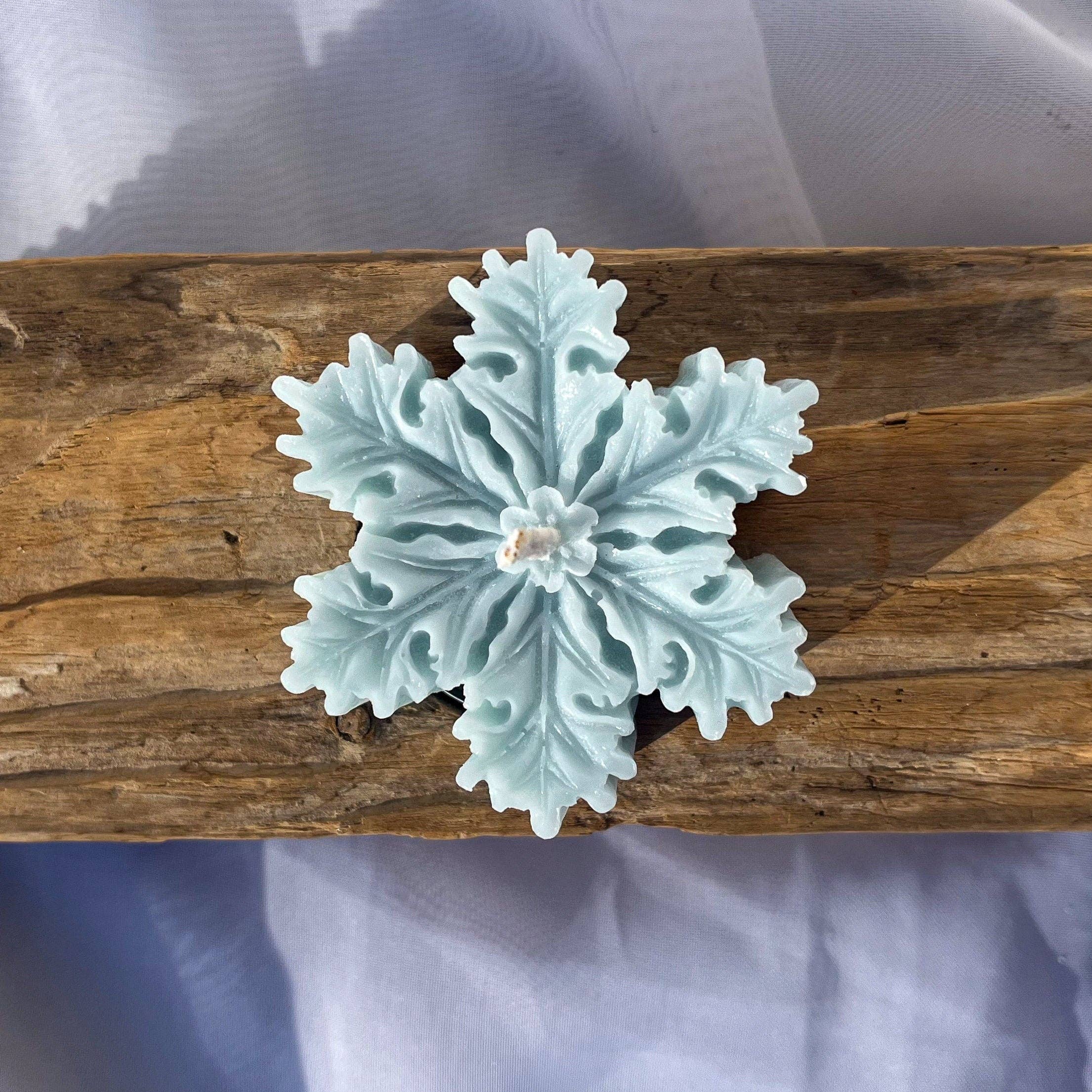 lumierethecandle - Wholesale Novelty Candle - SNOWFLAKE Candles (various colors)0