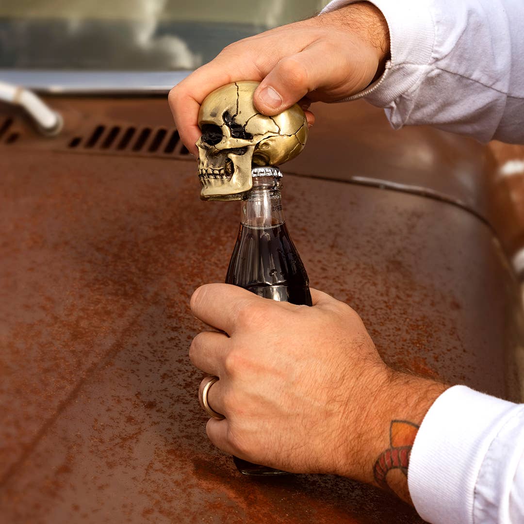 Luckies of London - Venta al por mayor Abrebotellas - Iron & Glory - Abridor de botellas Crack One Open Skull2