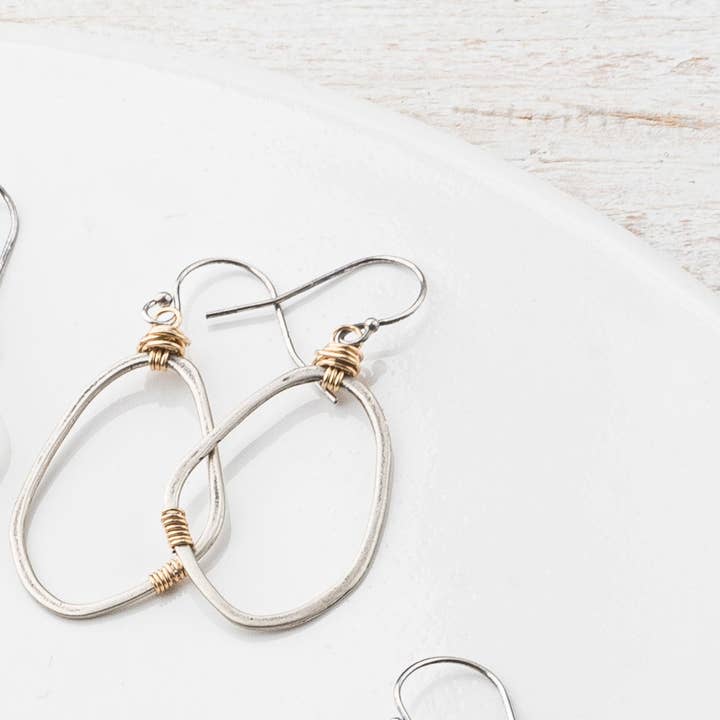 Pendientes pequeños de plata con forma circular para venta al por mayor de Original Hardware