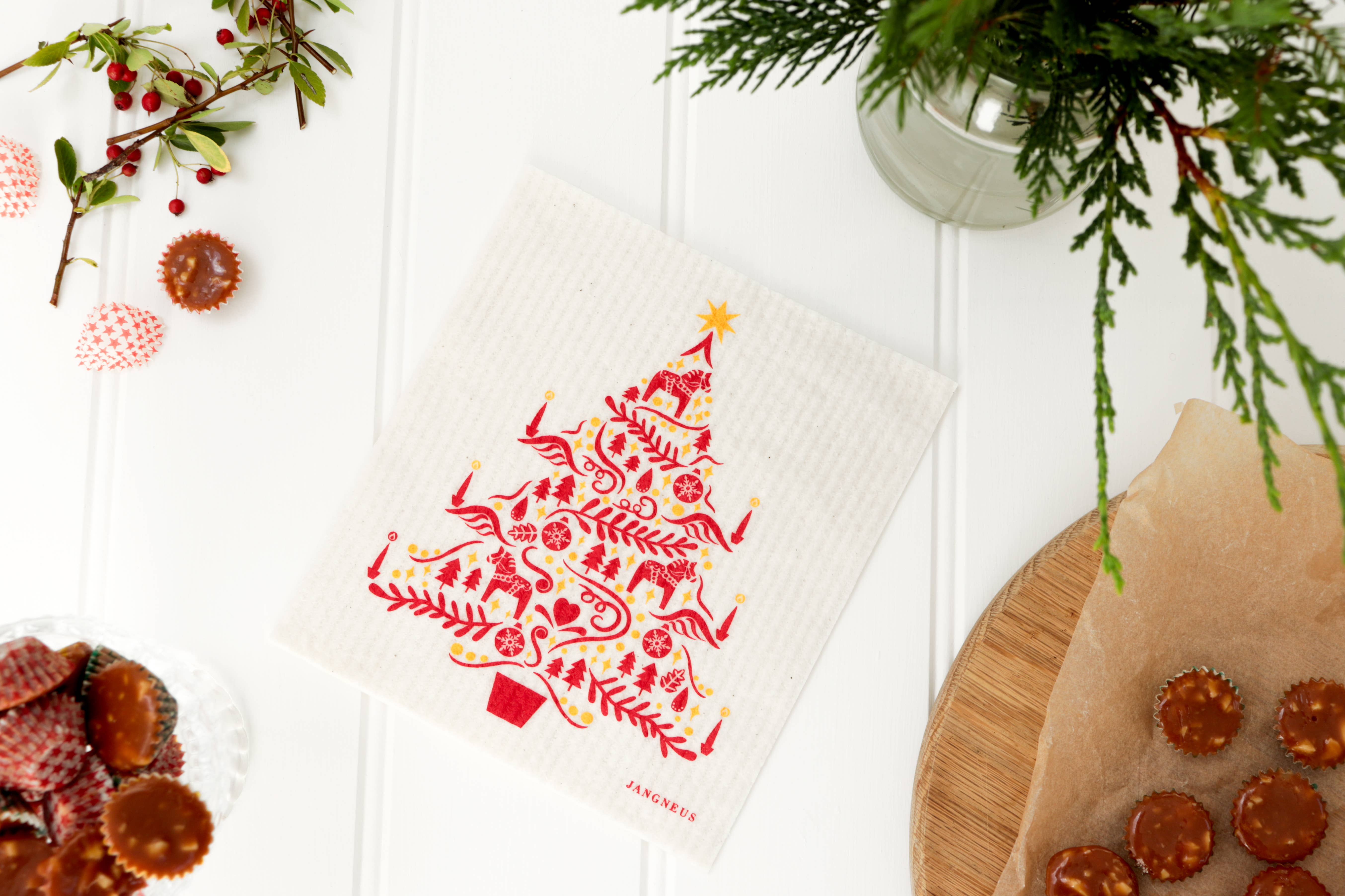 Esthetic Living - Wholesale Dishcloth - Swedish Dishcloth - Scandi Christmas Tree - Red2